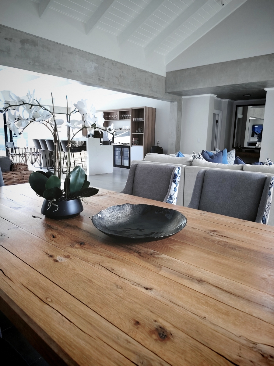 To Let 6 Bedroom Property for Rent in Brackenridge Western Cape